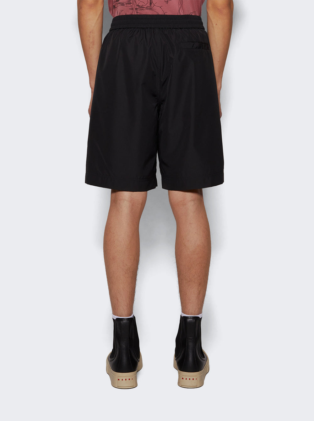 BM51G515L8001_Black_05.jpg