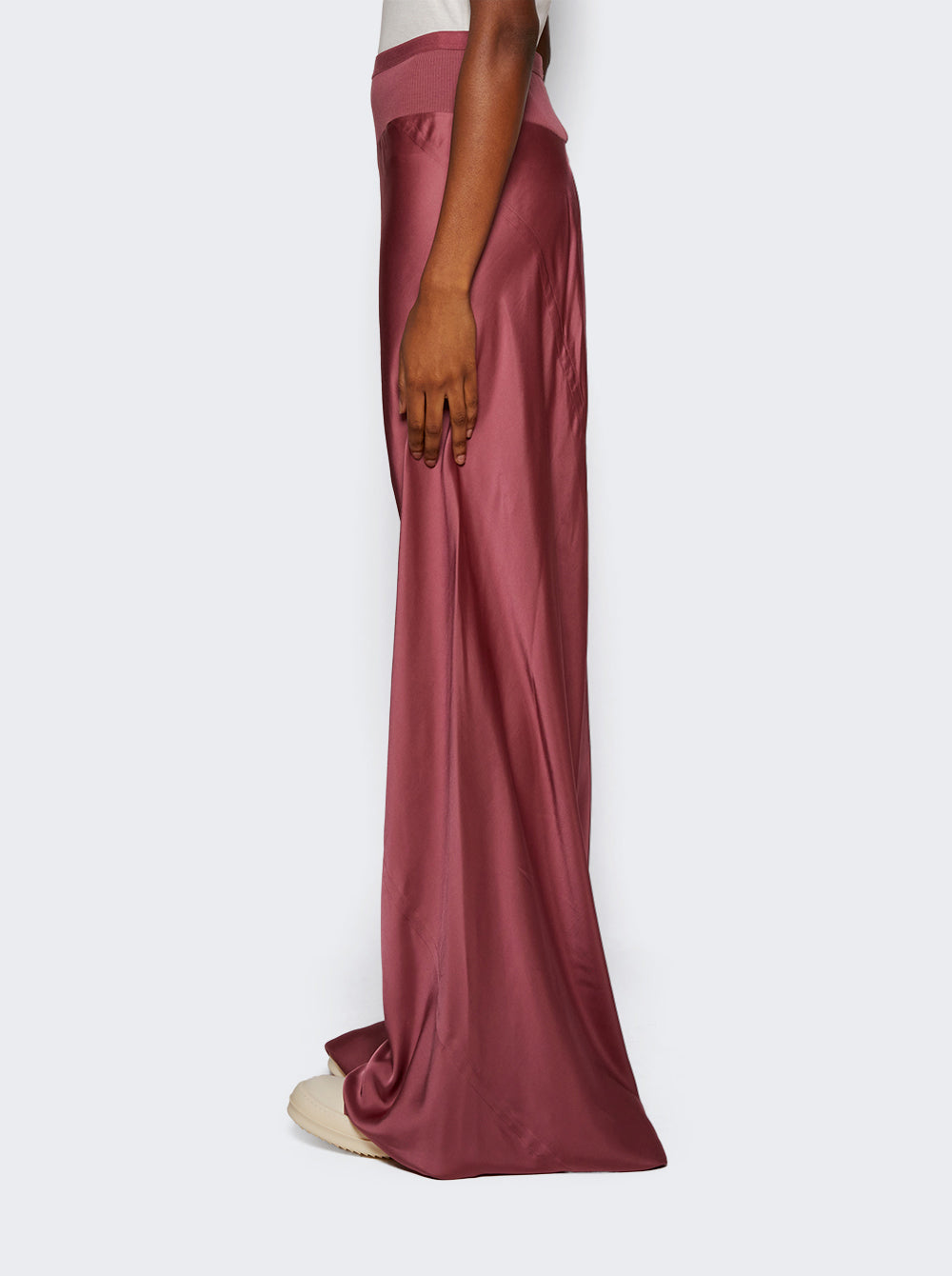 RP02D3300 SCH_Red_05.jpg