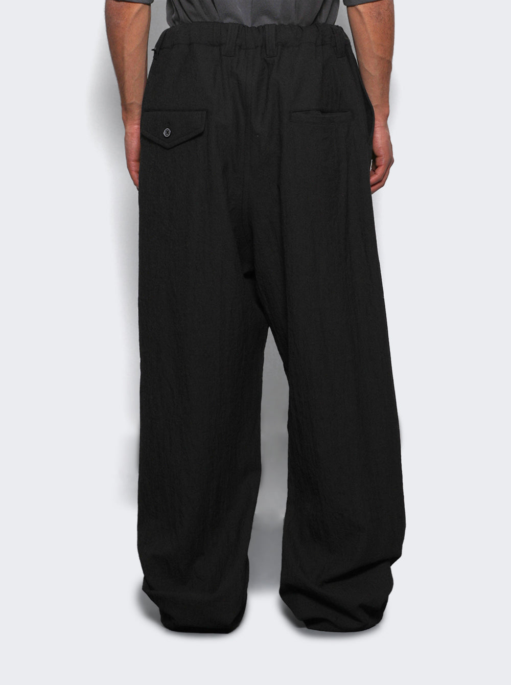 J15PT132_Black_05.jpg