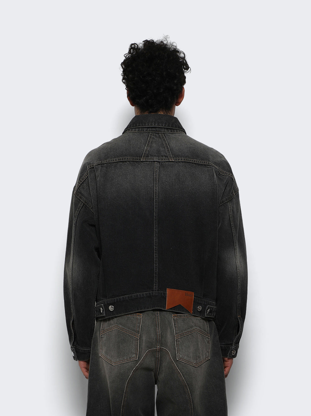 RHFW25JA04012_Black_05.jpg