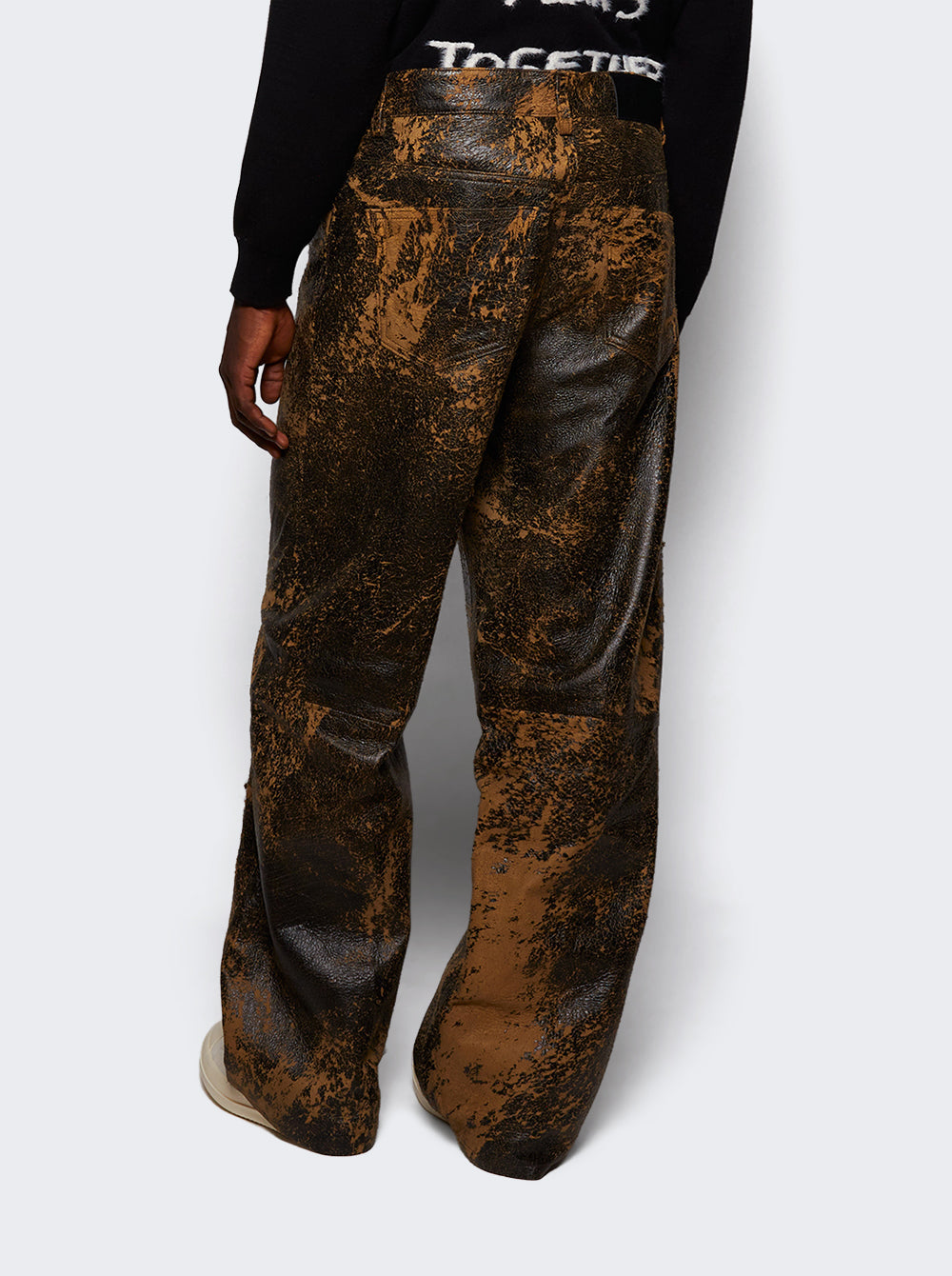 L13-P55-200_Brown_05.jpg