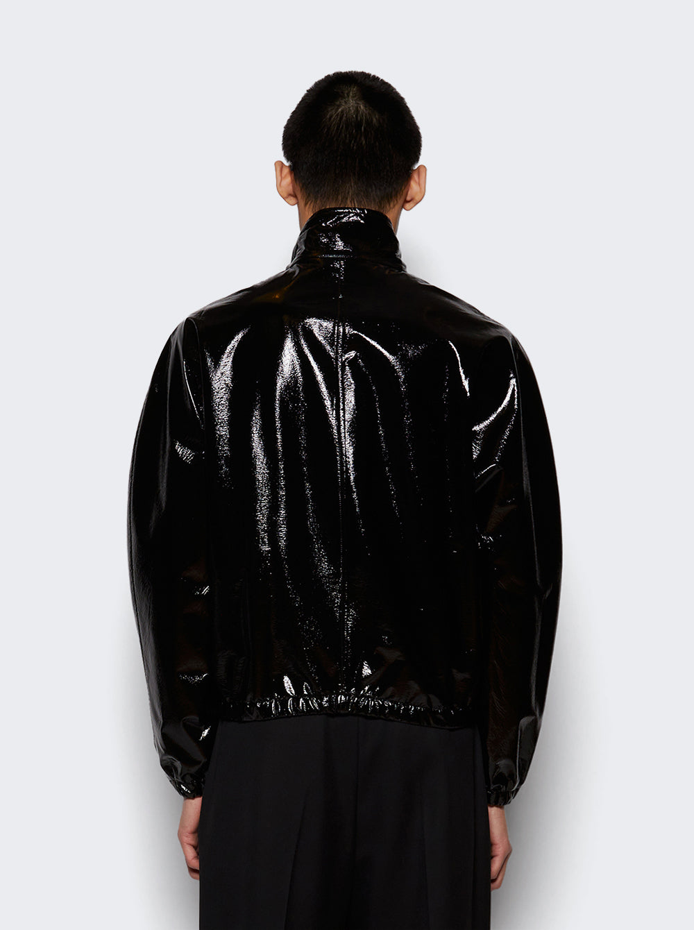 125CBL270VY0016_Black_05.jpg