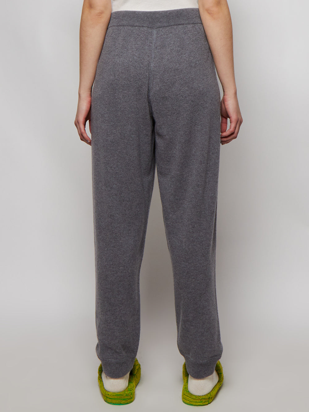 9L000-03 M1550_Grey_05.jpg