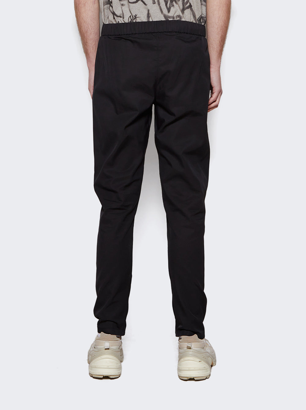 FGE40-016 WNY_Black_05.jpg