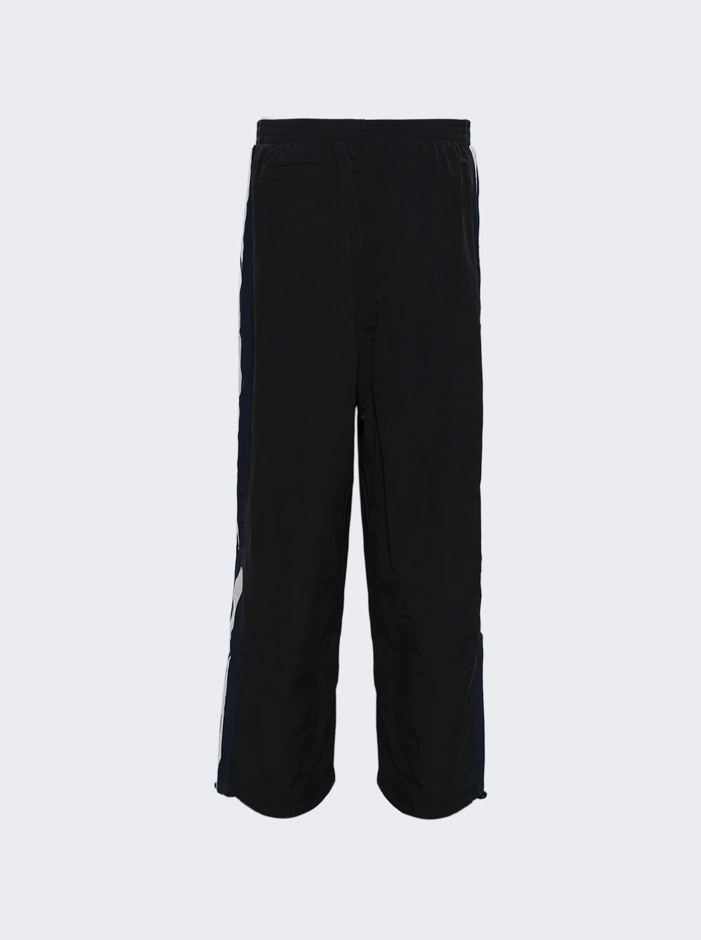 ME76GP126B_Black_06.jpg