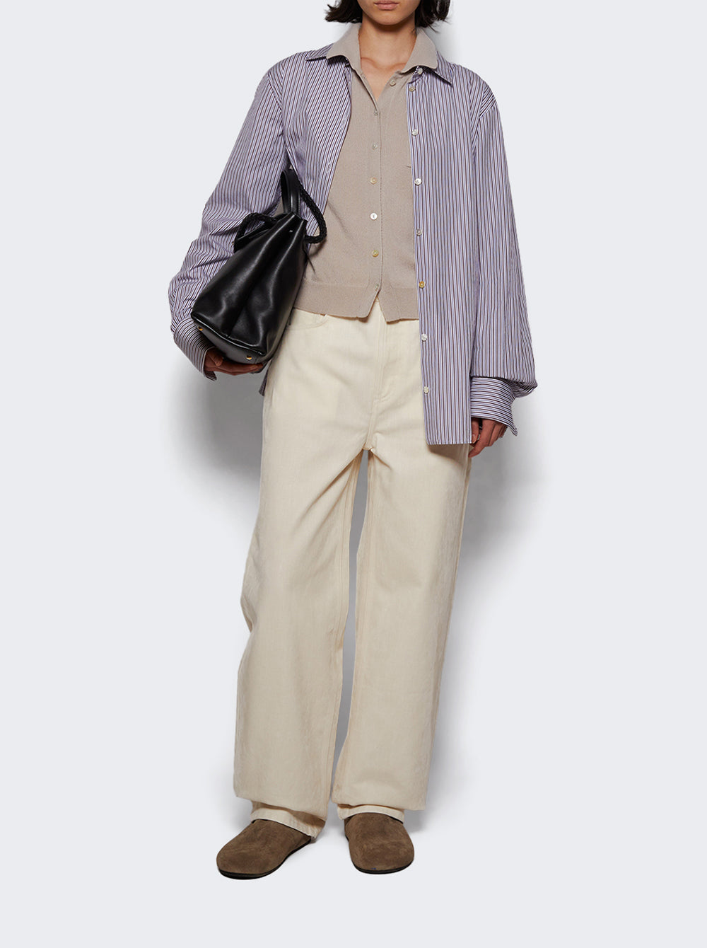 AM9_Off White_999.jpg