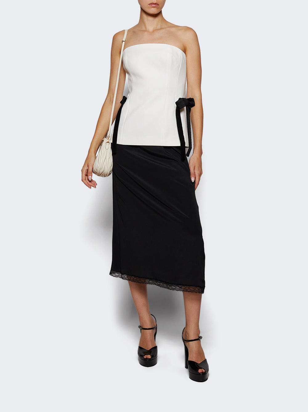 TP212IV005_Off White_999.jpg