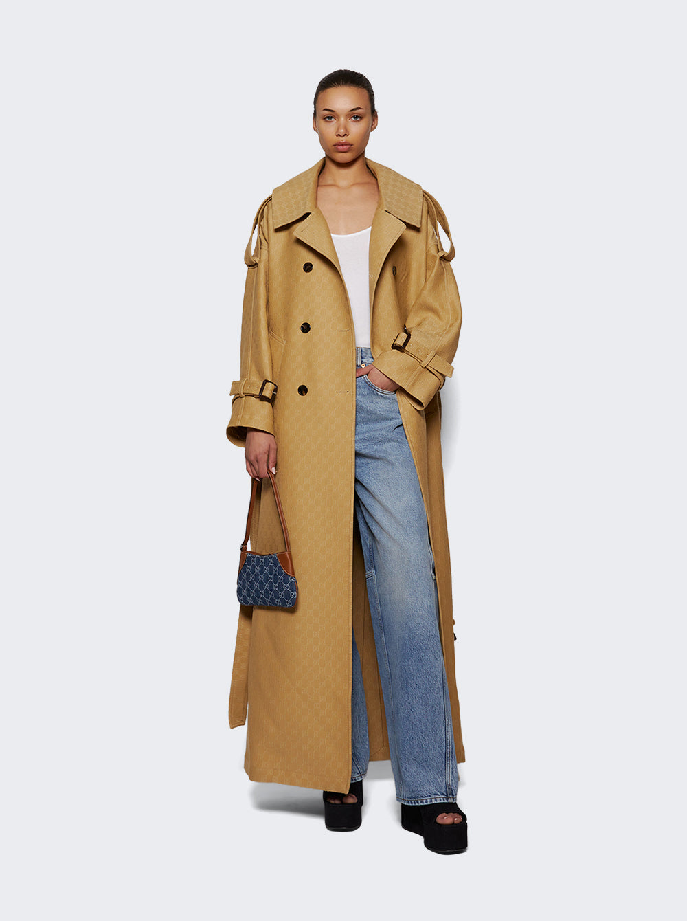 828105 Z8BZX_Beige_999.jpg