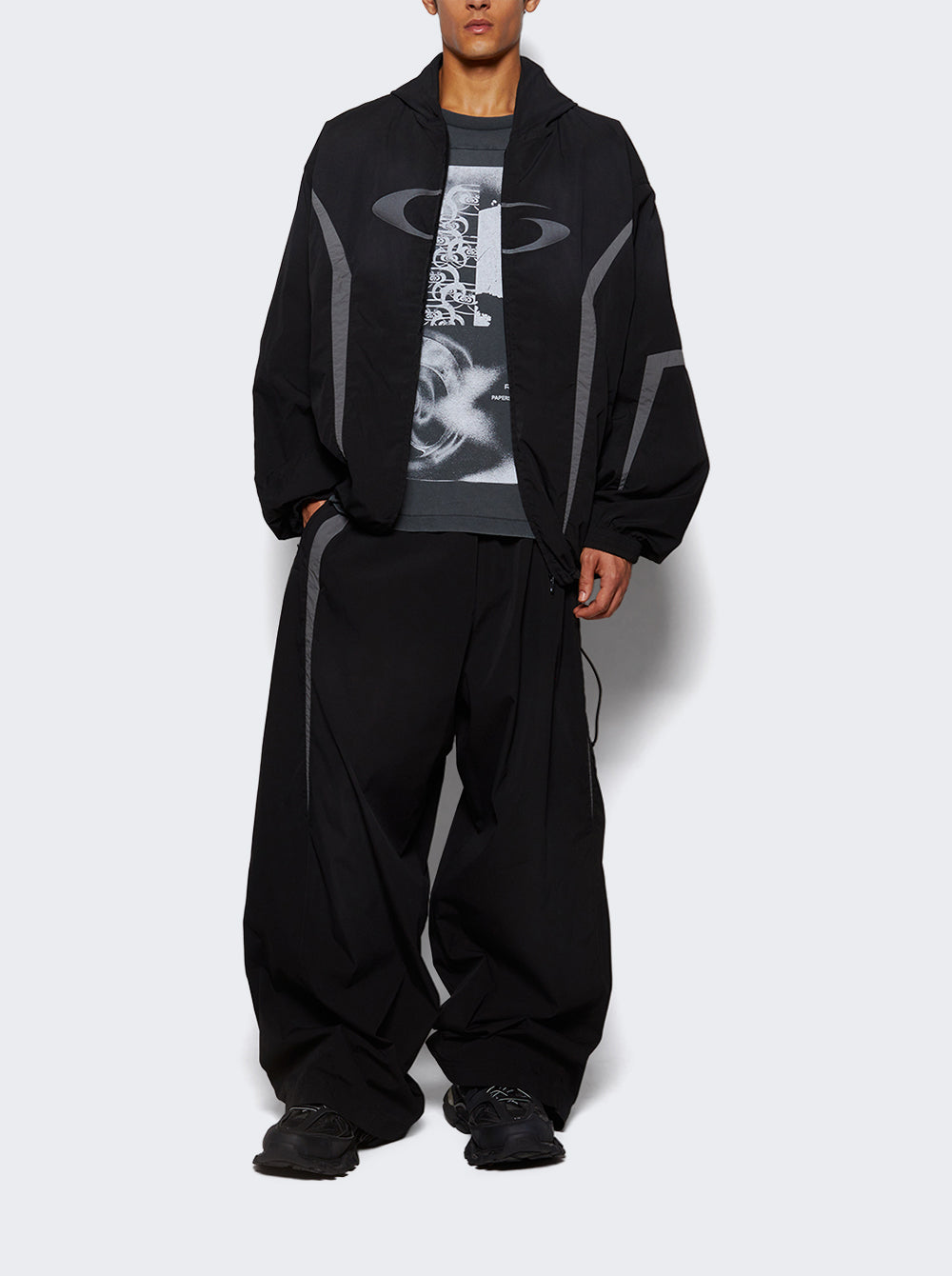 814393 TRO31_Black_999.jpg
