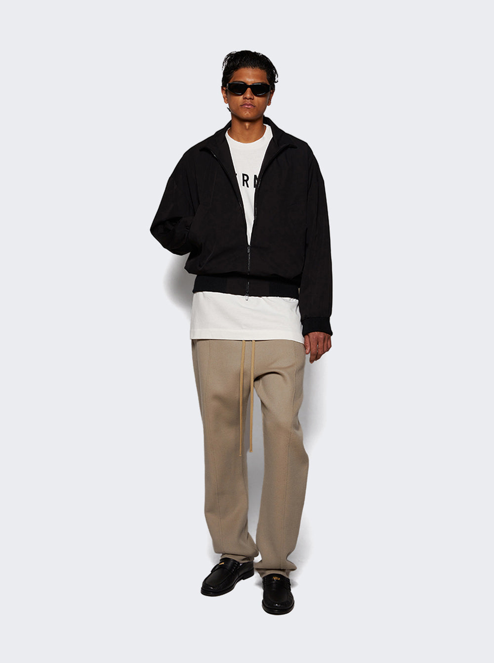 FGE230-327PON_Black_999.jpg
