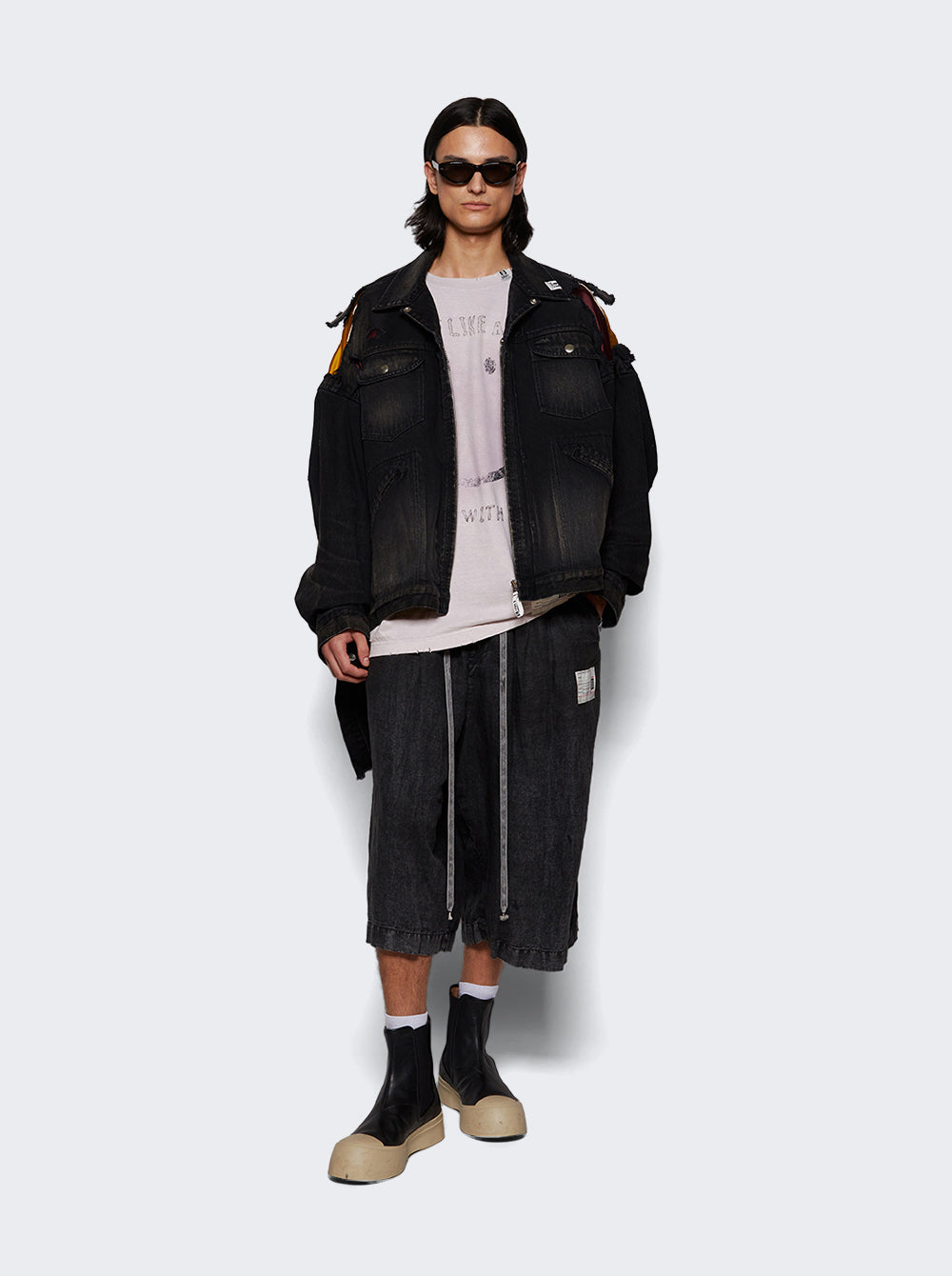 J14BL121_Black_999.jpg