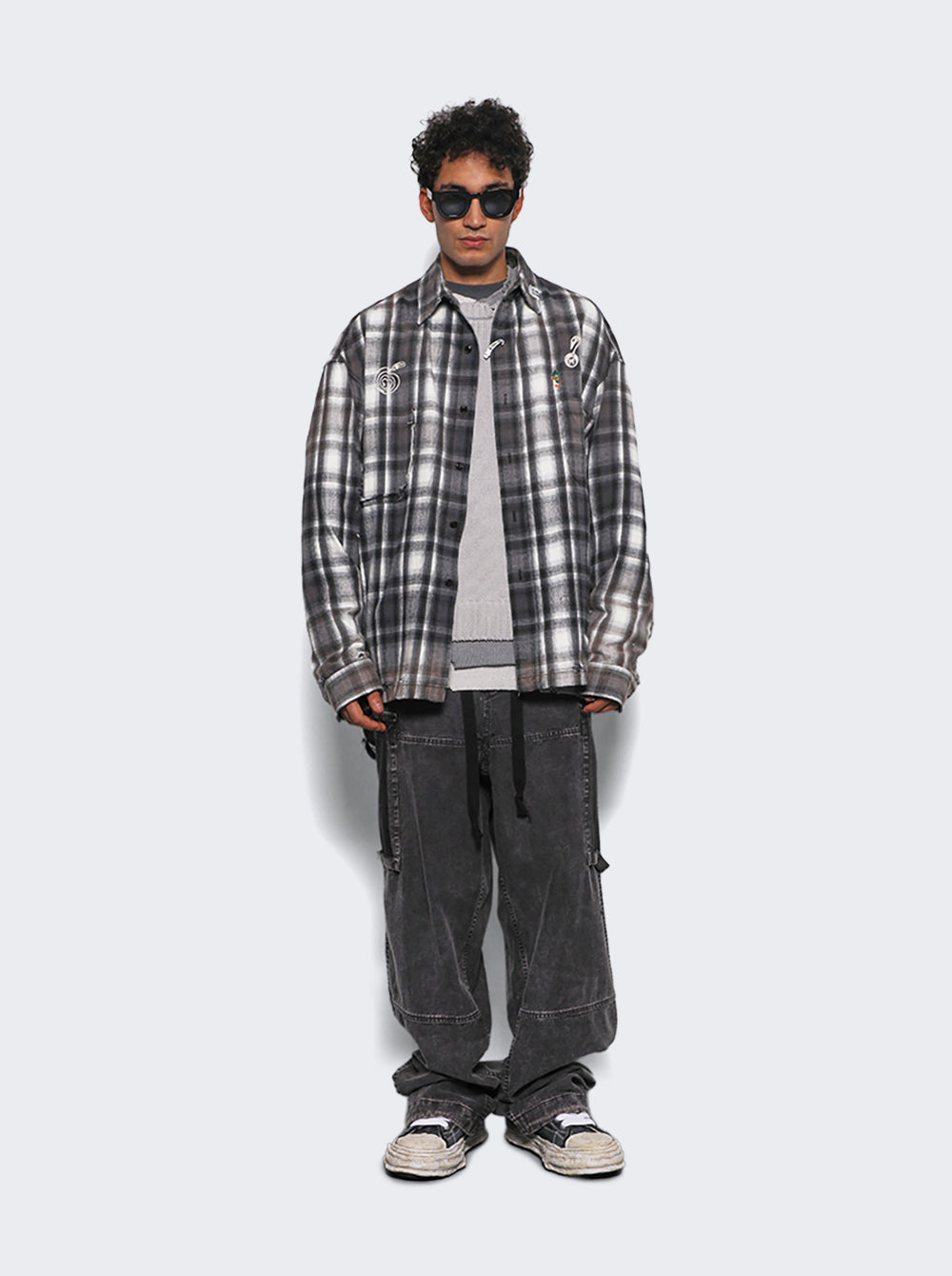 J15PT172_Black_999.jpg