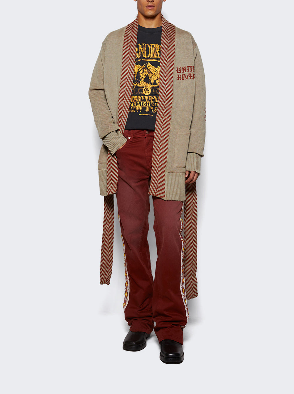 1031_Beige_999.jpg