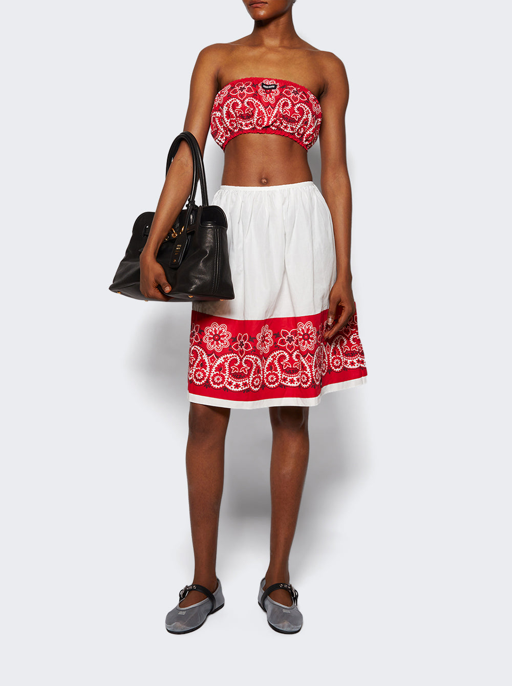 TP9163 S OOO 17SZ_Red_999.jpg