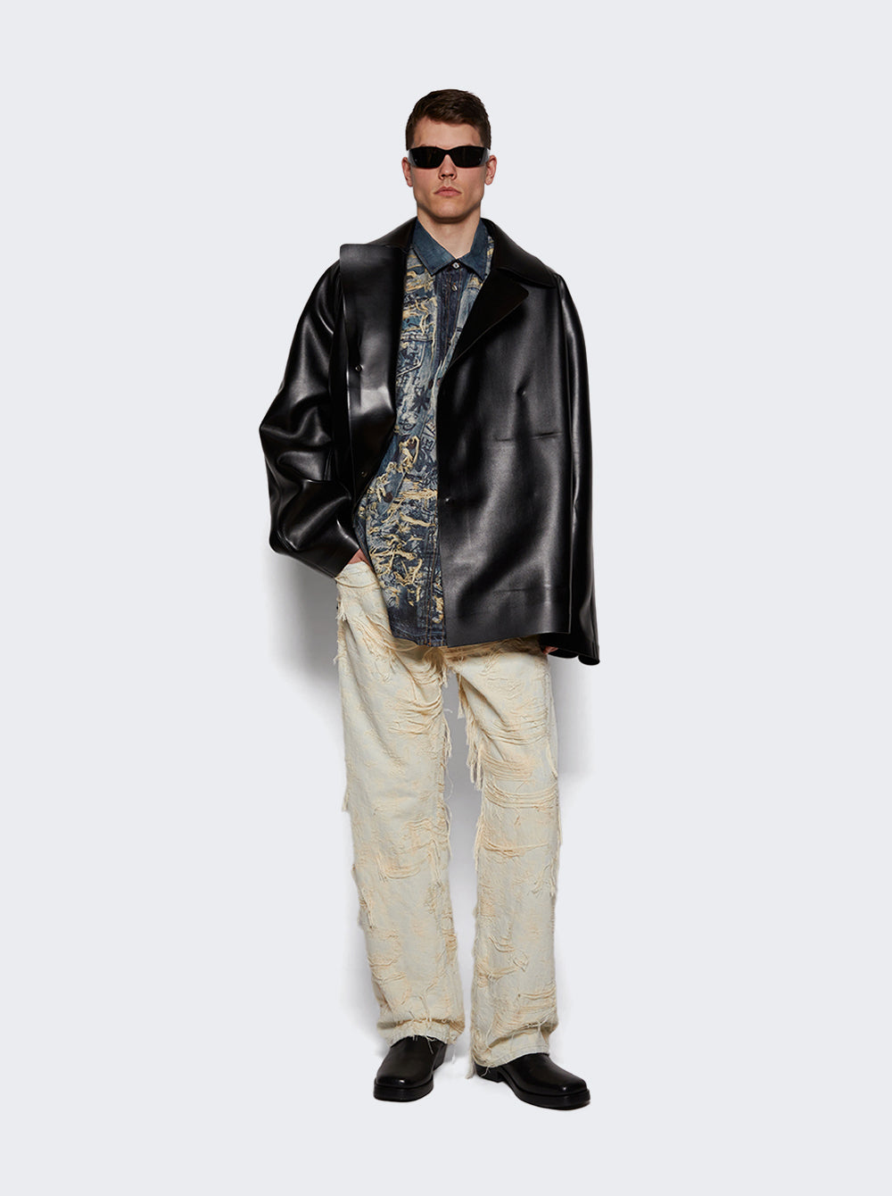 A18002 0GSAJ_Black_999.jpg