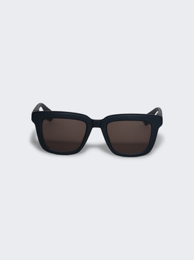 Hawking Indigo Brown Solid