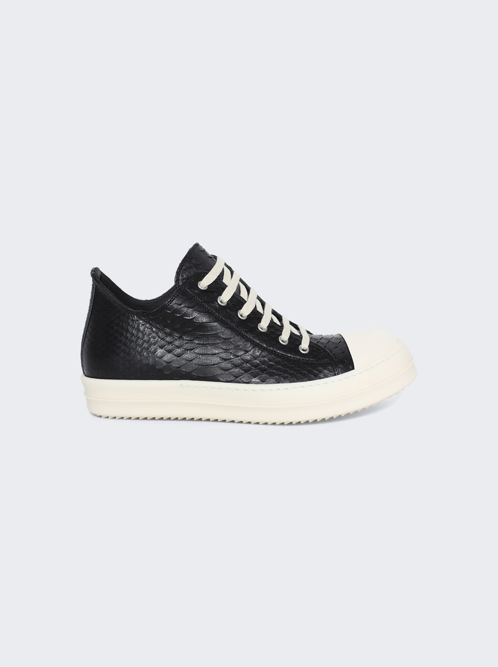 RU02D6891_LPYM_Black_And_Milk_ RU02D6891_LPYM_Black_And_Milk_