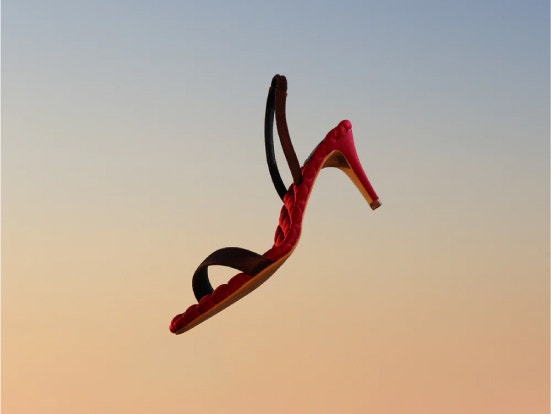 LUXURY FOOTWEAR WITHOUT A FOOTPRINT LUXURY FOOTWEAR WITHOUT A FOOTPRINT